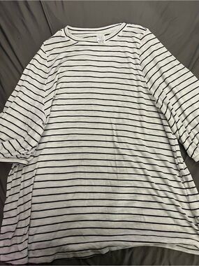 Time and Tru White and Black Striped Maternity Top